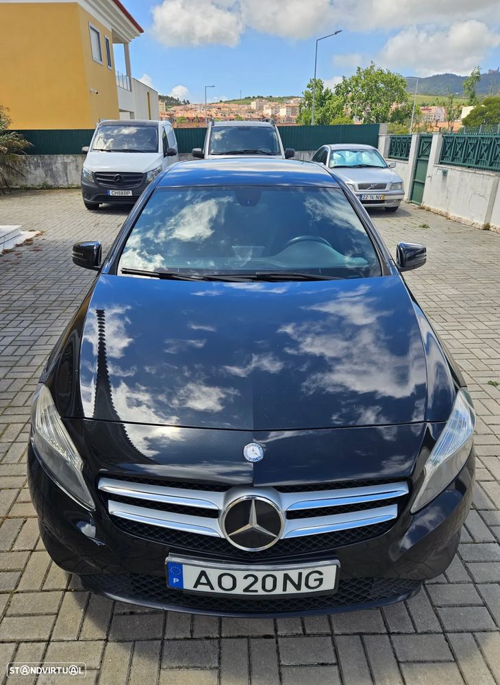 Mercedes-Benz A 180 CDI (BlueEFFICIENCY) 7G-DCT - 2