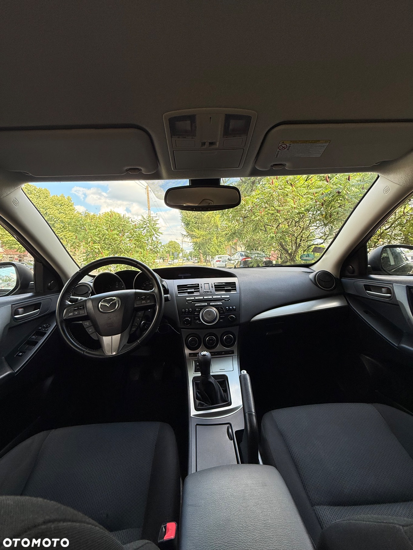 Mazda 3 1.6 CD Exclusive + - 26