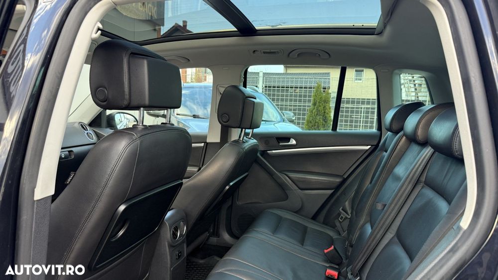 Volkswagen Tiguan - 9