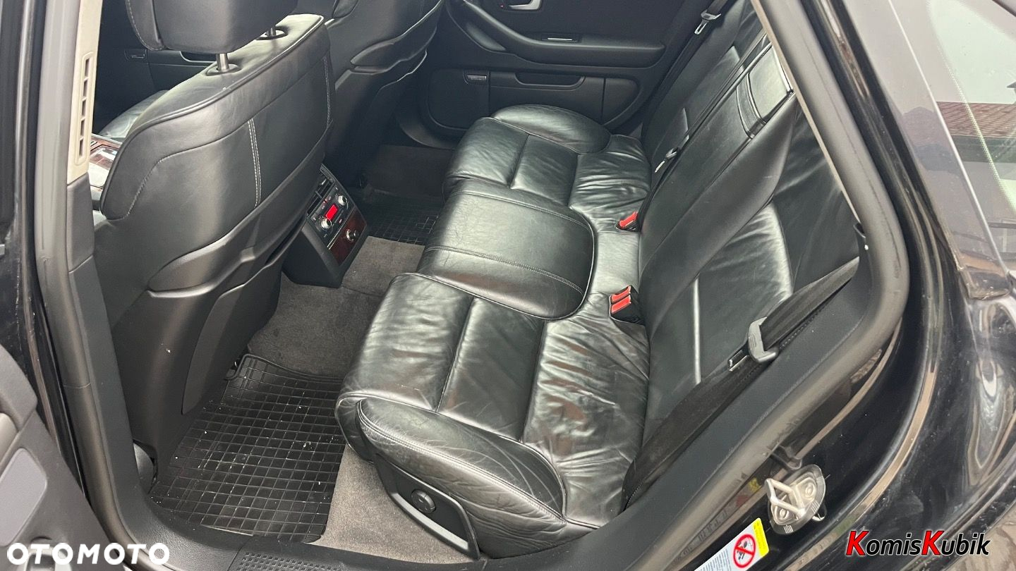 Audi A8 - 8