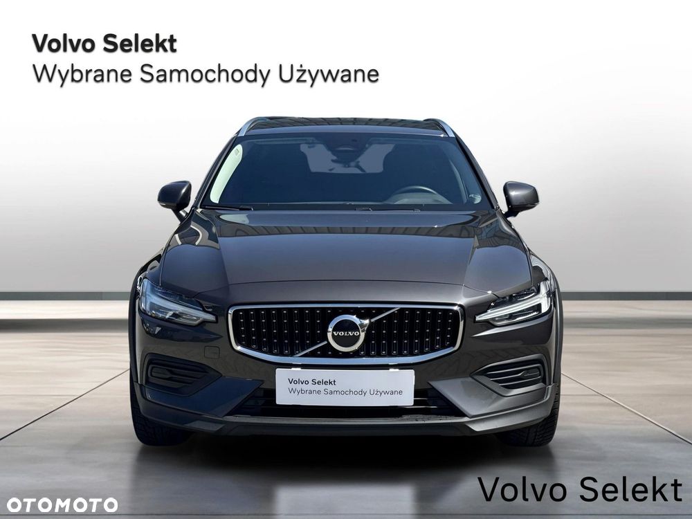 Volvo V60 Cross Country - 9