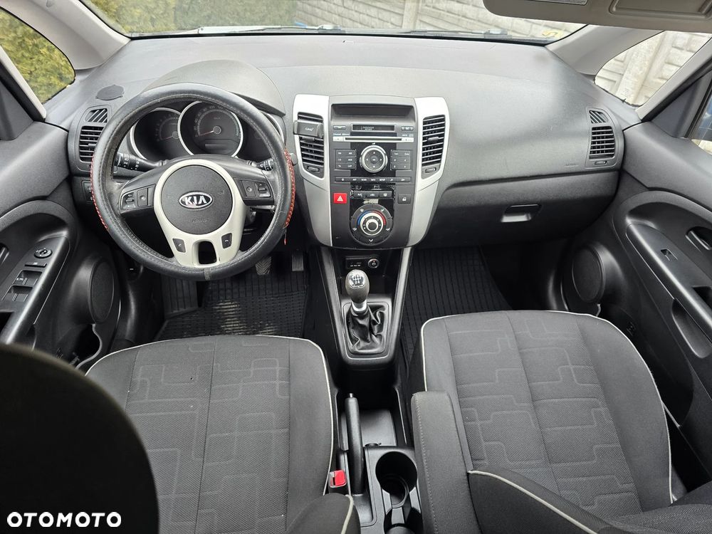 Kia Venga 1.4 CVVT Attract - 4