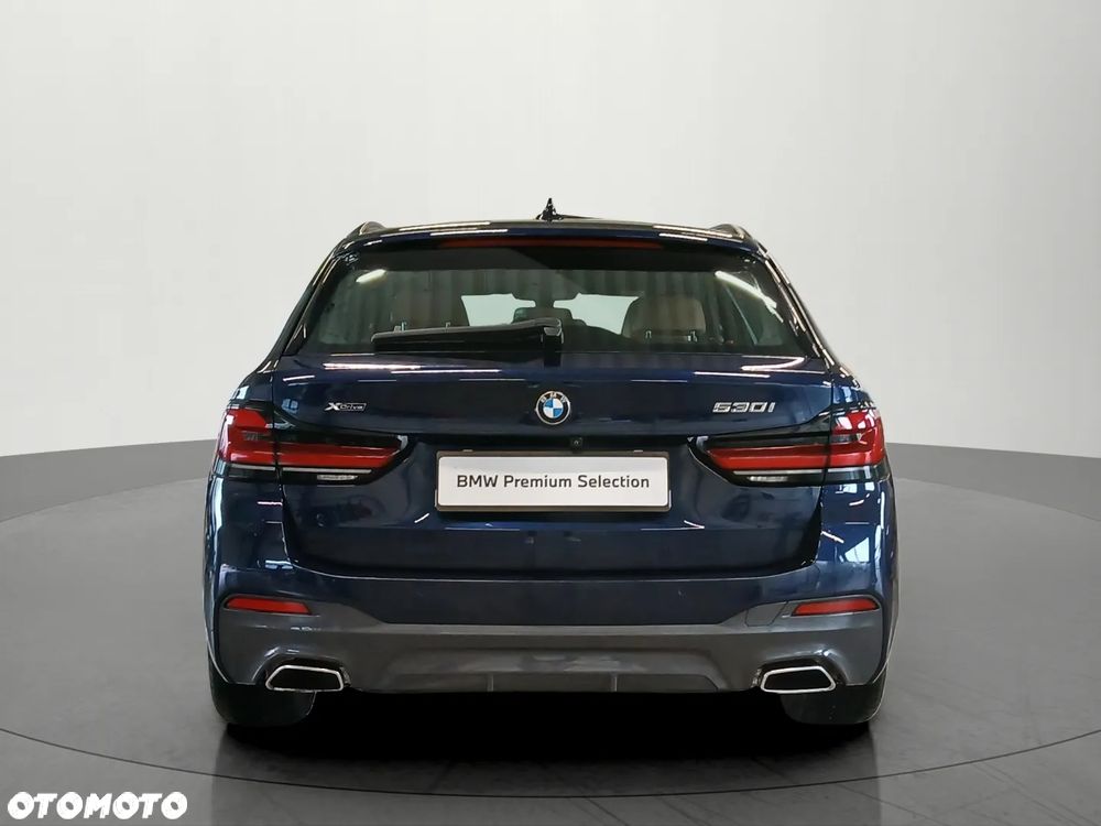 BMW Seria 5 530i mHEV M Sport sport - 27