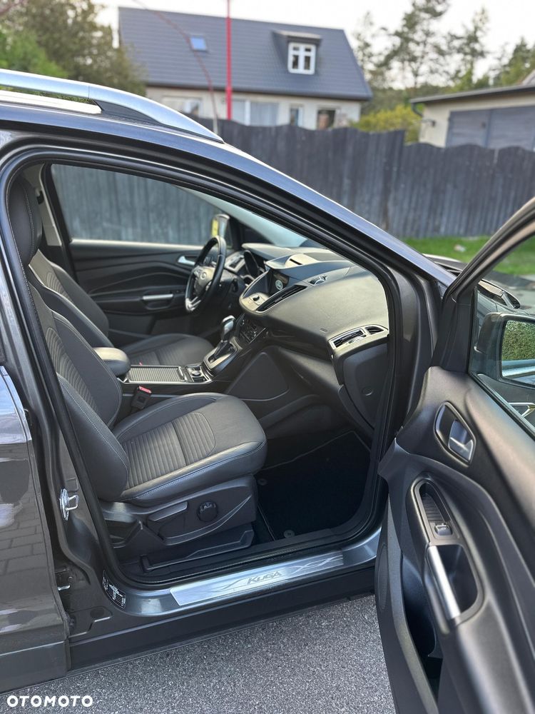 Ford Kuga 2.0 TDCi 4x4 Titanium - 27
