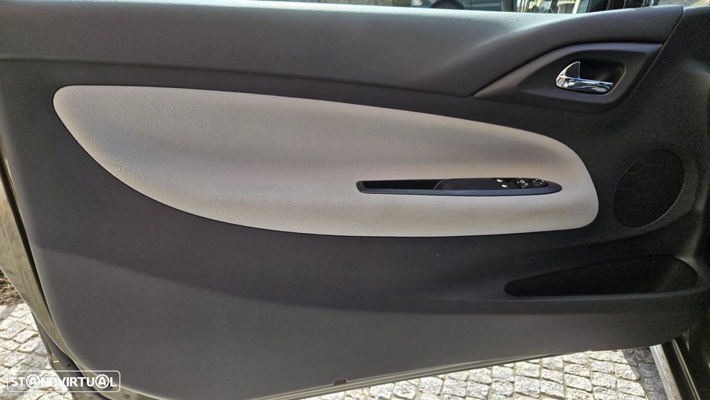 Citroën DS3 1.4 e-HDi Chic CMP - 15