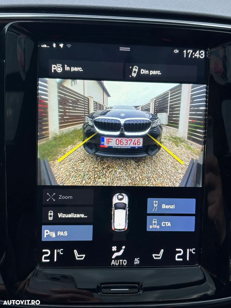 Volvo XC 40 D4 AWD Geartronic Momentum Pro - 35