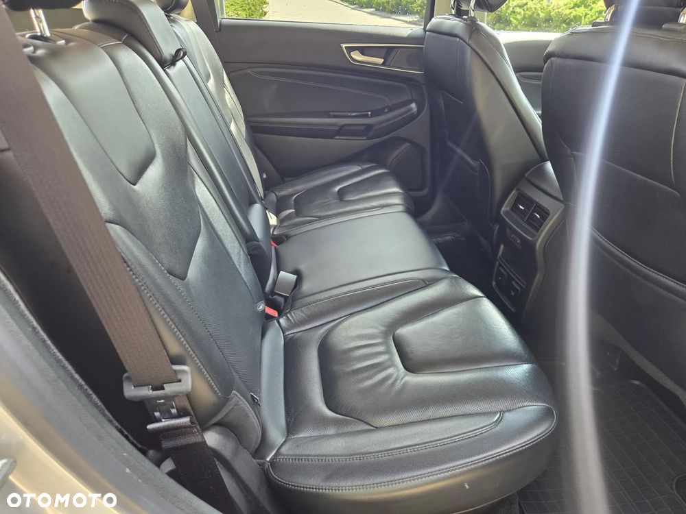 Ford Edge - 30