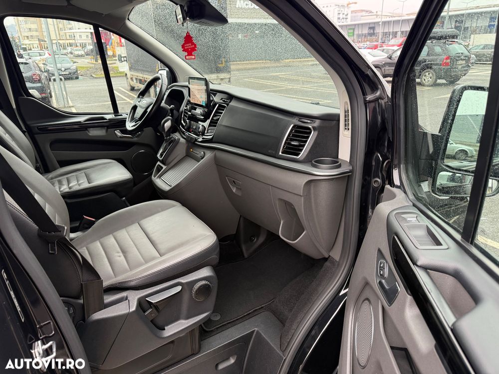 Ford Tourneo Custom Bus 320 2.0 EcoBlue 185 CP L2H1 Titanium X Aut. - 17