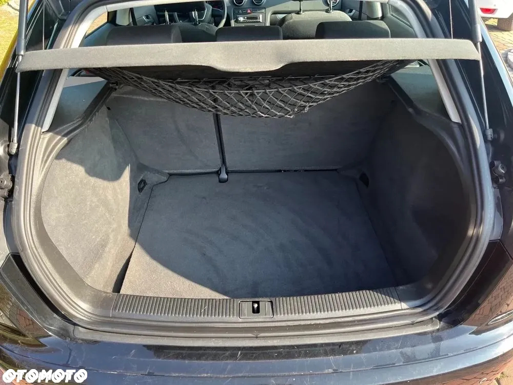 Audi A3 1.6 Ambiente - 14