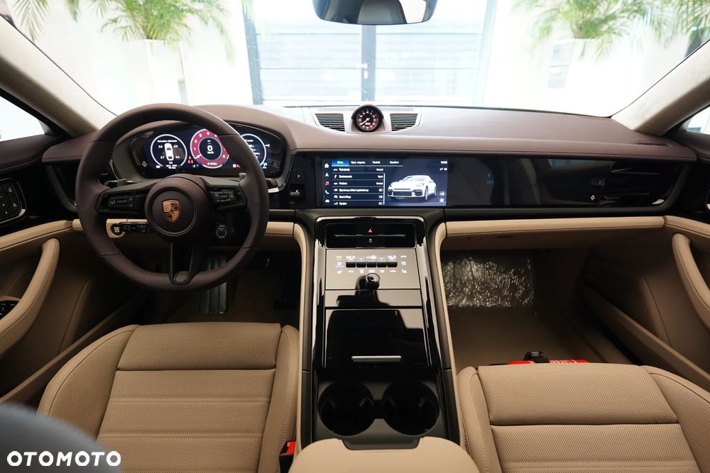 Porsche Panamera - 11
