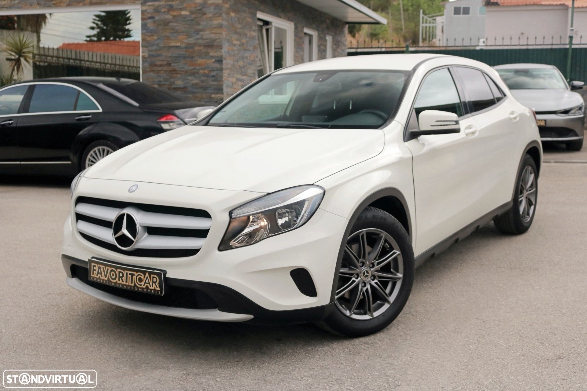 Mercedes-Benz GLA 180 (CDI) d Urban - 1
