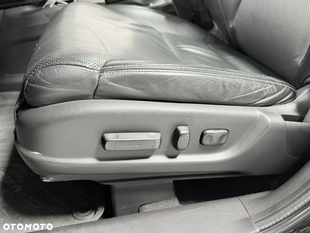 Honda CR-V 2.0i-VTEC 4WD Automatik Executive - 39