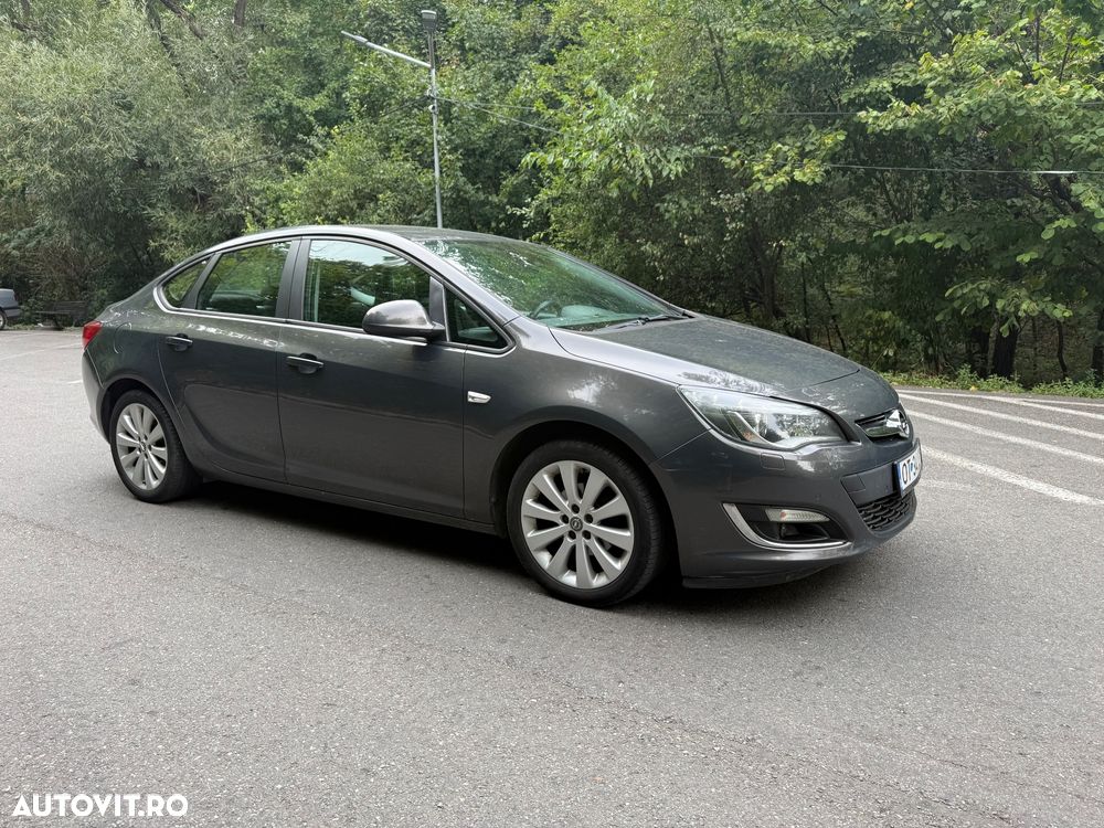 Opel Astra 1.4 ECOTEC Turbo Start/Stop Enjoy - 2
