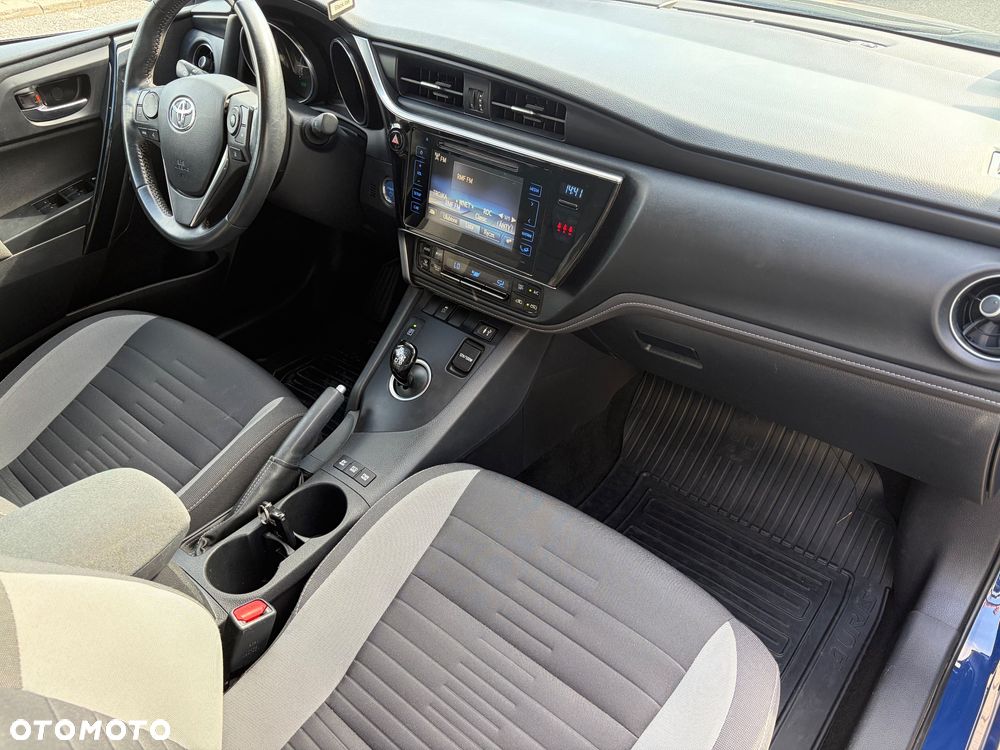 Toyota Auris - 15