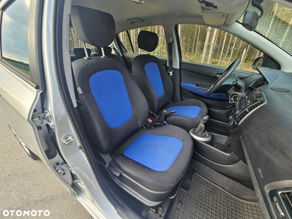 Hyundai i20 1.4 Comfort - 11