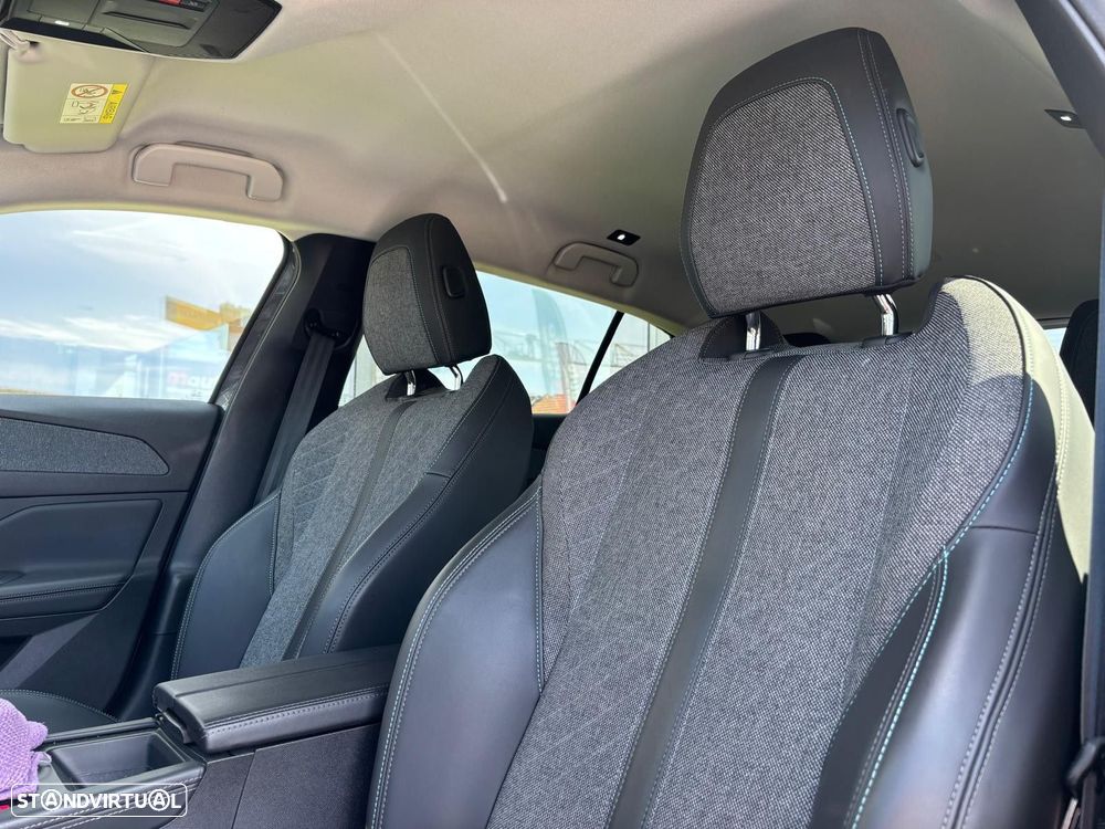 Peugeot 408 1.2 PureTech Allure Pack EAT8 - 19