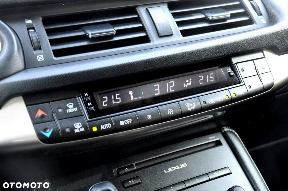 Lexus CT 200h Elegance EU6 - 39