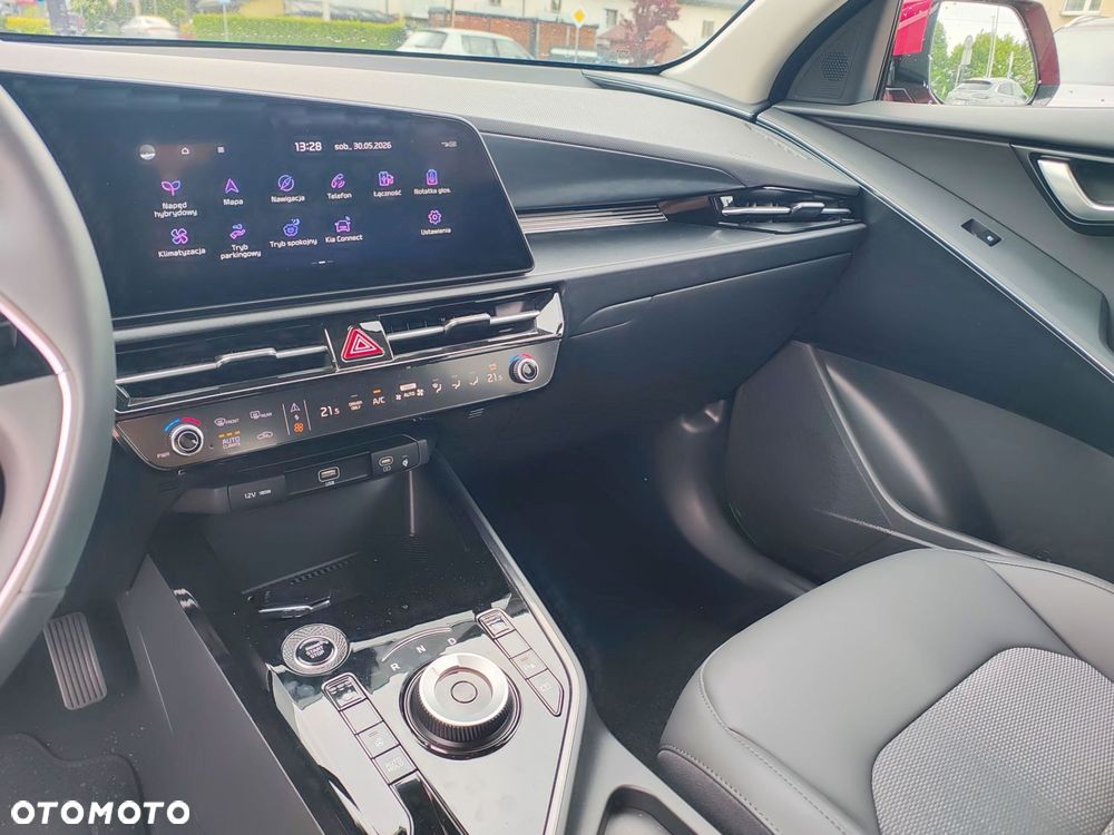 Kia Niro 1.6 GDI Hybrid Business Line - 23