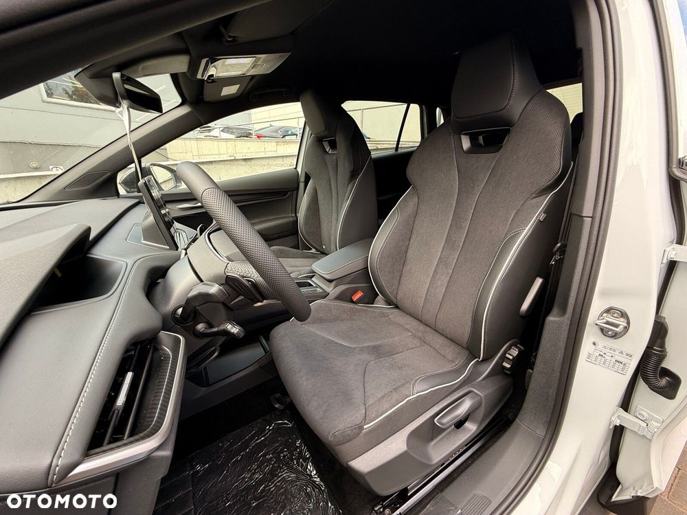 Skoda Elroq 60 63kWh Sportline - 11