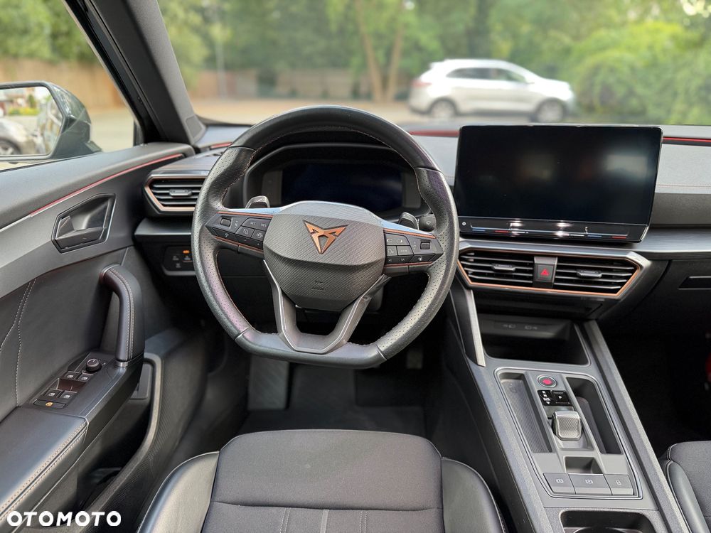 Cupra Formentor 1.5 e-Hybrid DSG - 17