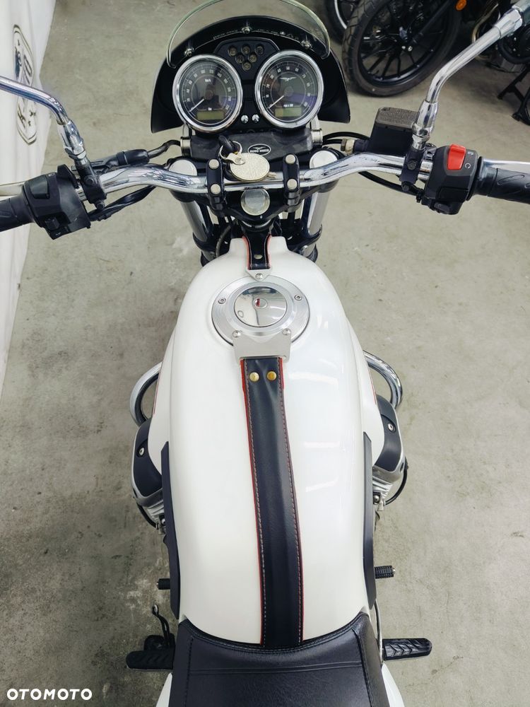 Moto Guzzi V7 - 11