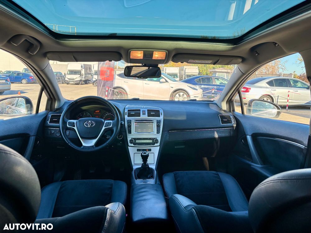 Toyota Avensis Combi 2.0 D-4D Comfort - 3