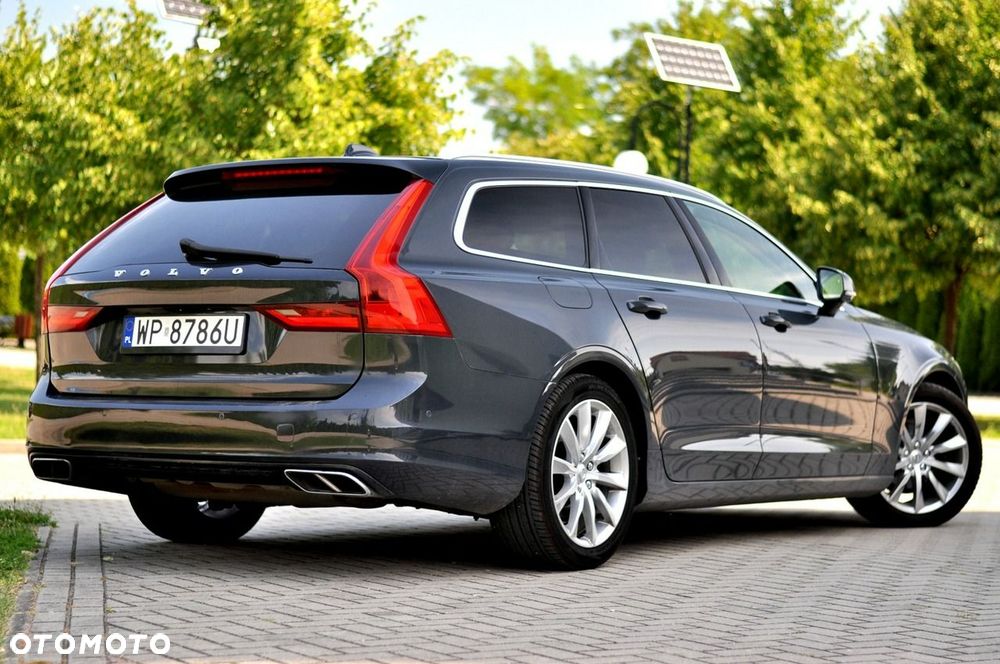 Volvo V90 D3 Momentum Pro - 8