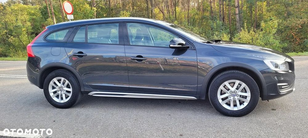 Volvo V60 Cross Country - 7