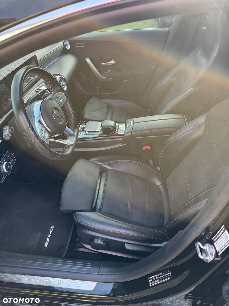 Mercedes-Benz CLA 250 4Matic 7G-DCT AMG Line - 32