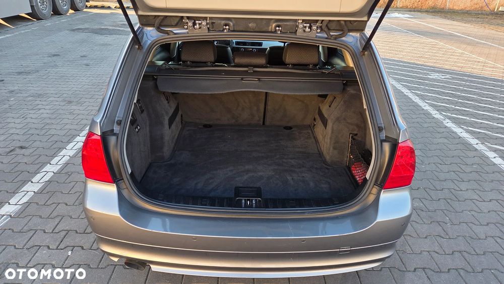 BMW Seria 3 318d DPF - 9