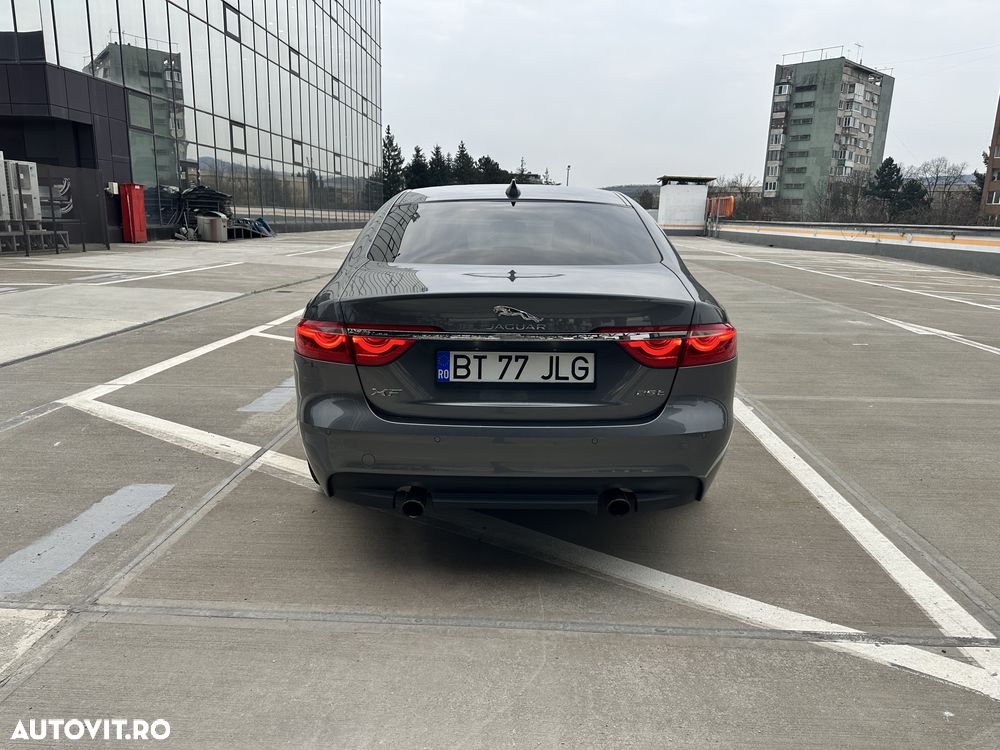 Jaguar XF 2.0 Turbo - 5