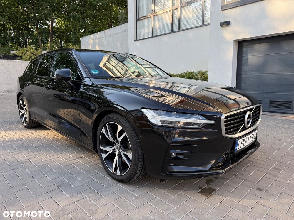 Volvo V60 D4 R-Design - 2