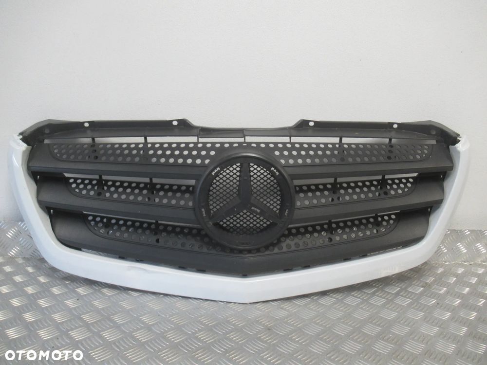 GRILL GRIL ATRAPA MERCEDES SPRINTER W906 LIFT 2013-2019 - 2