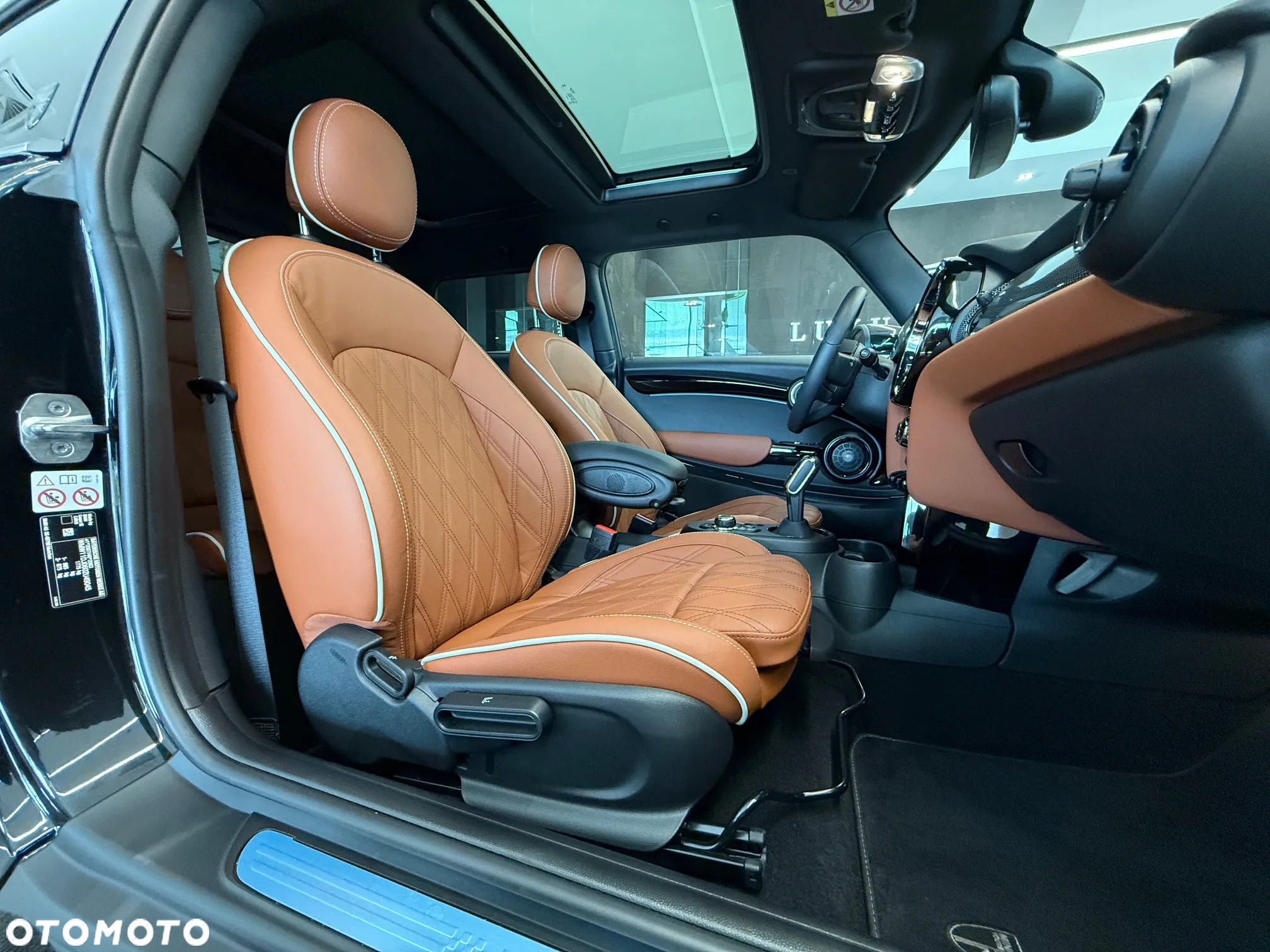 MINI Cooper SE - 17