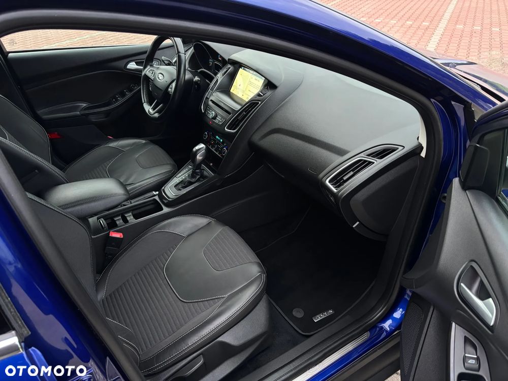 Ford Focus 1.5 EcoBoost Titanium ASS PowerShift - 11