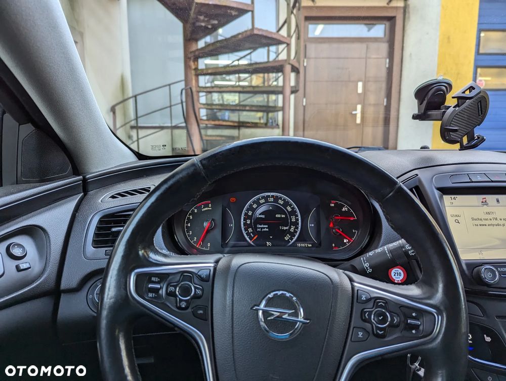 Opel Insignia - 11