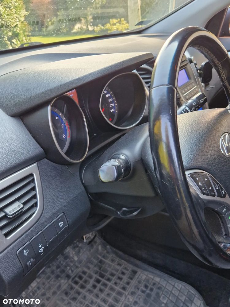 Hyundai i30 1.6 GDI Premium - 12