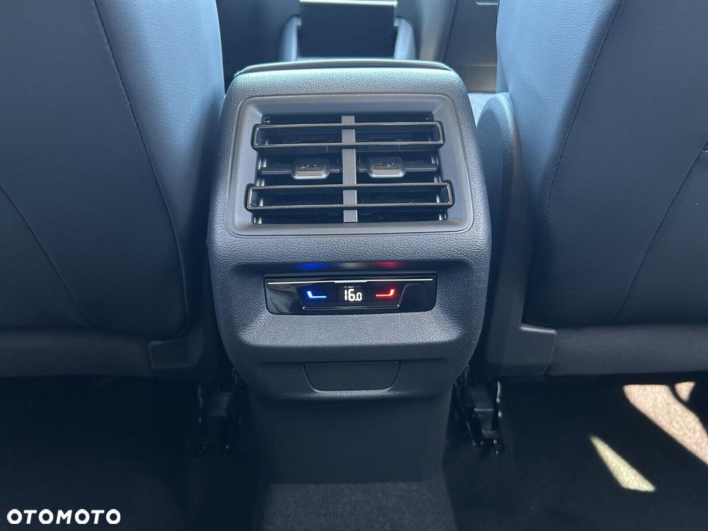 Volkswagen Tiguan - 29