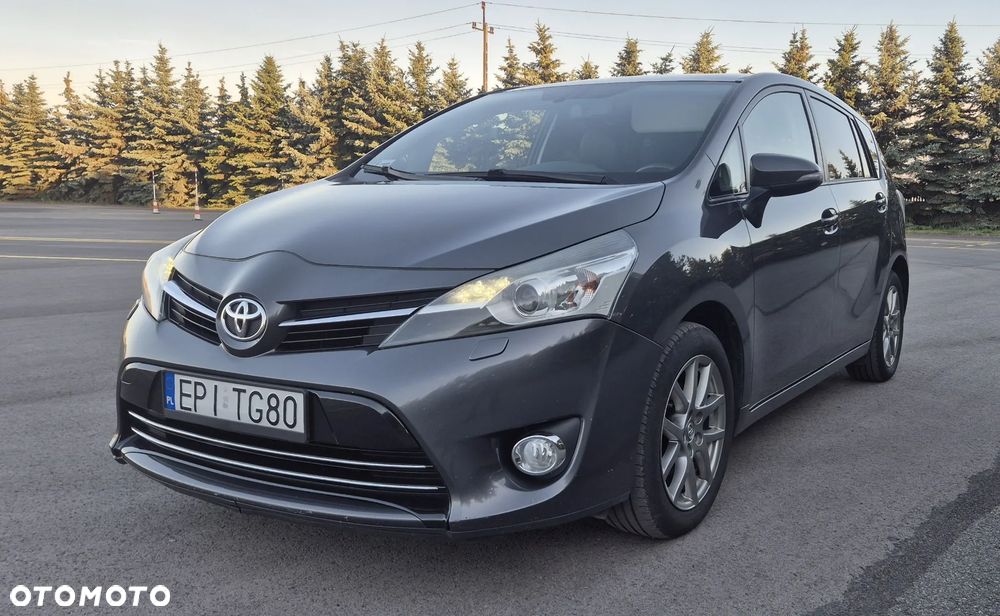 Toyota Verso 1.8 Prestige 7os - 8