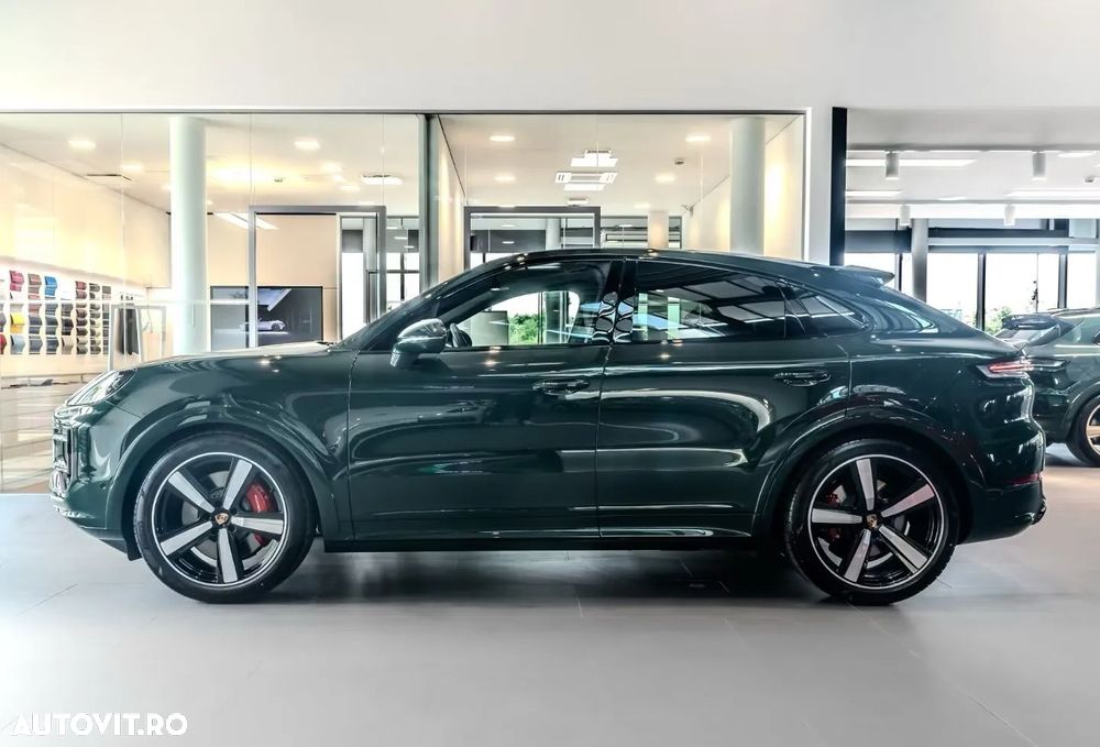 Porsche Cayenne Coupe GTS Tiptronic S - 5