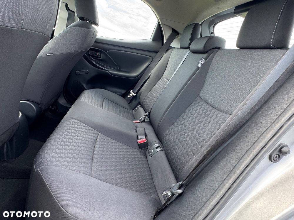 Toyota Yaris - 24