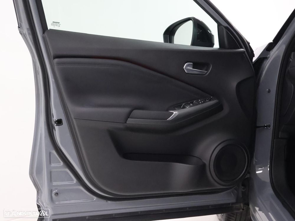 Nissan Juke 1.0 DIG-T N-Connecta DCT - 11