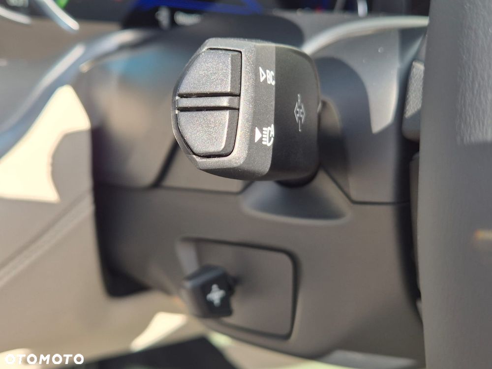 BMW Seria 7 740d xDrive - 13