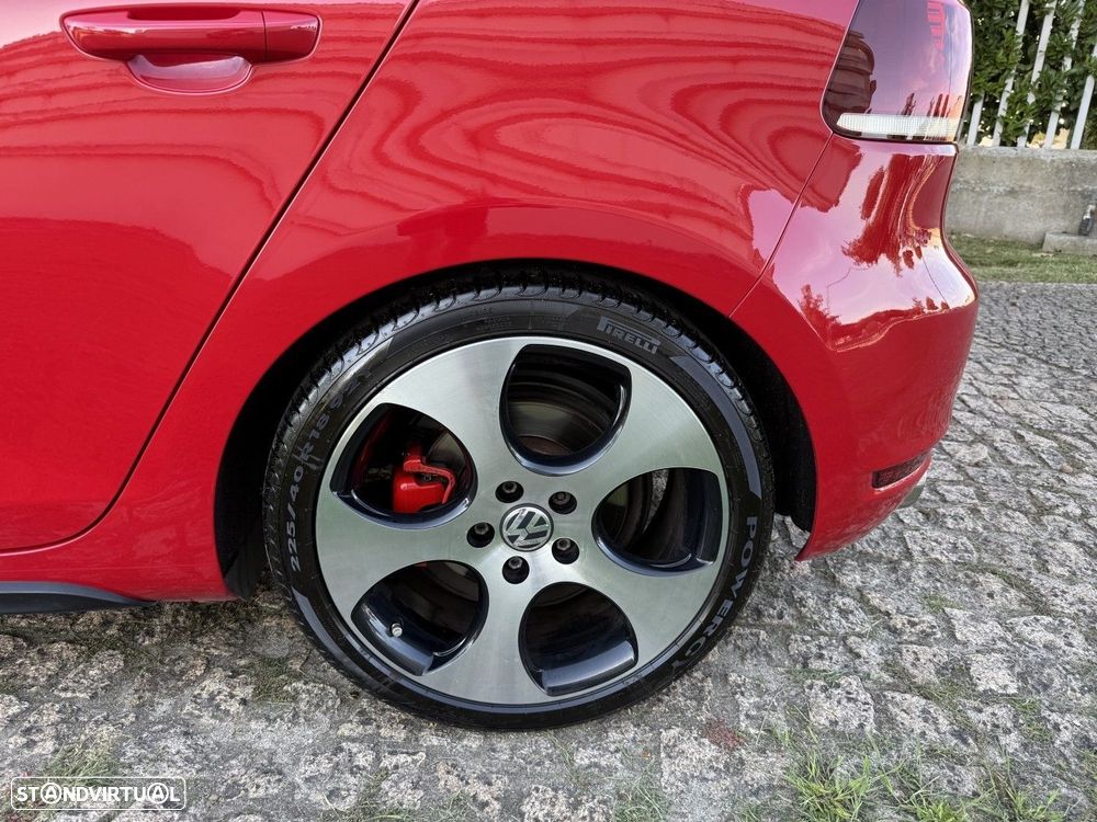 VW Golf 2.0 GTI - 13