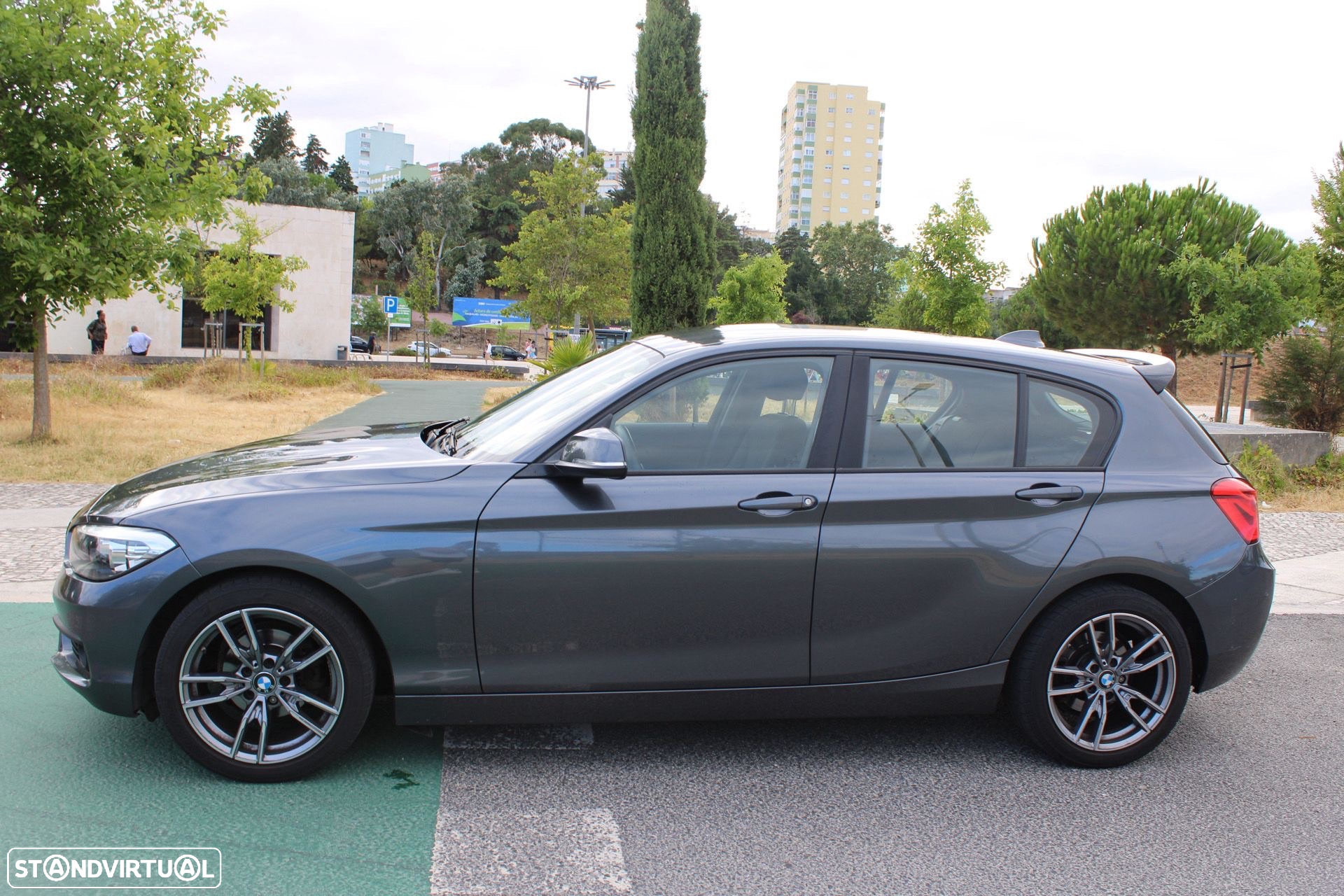 BMW 116 d EfficientDynamics - 14
