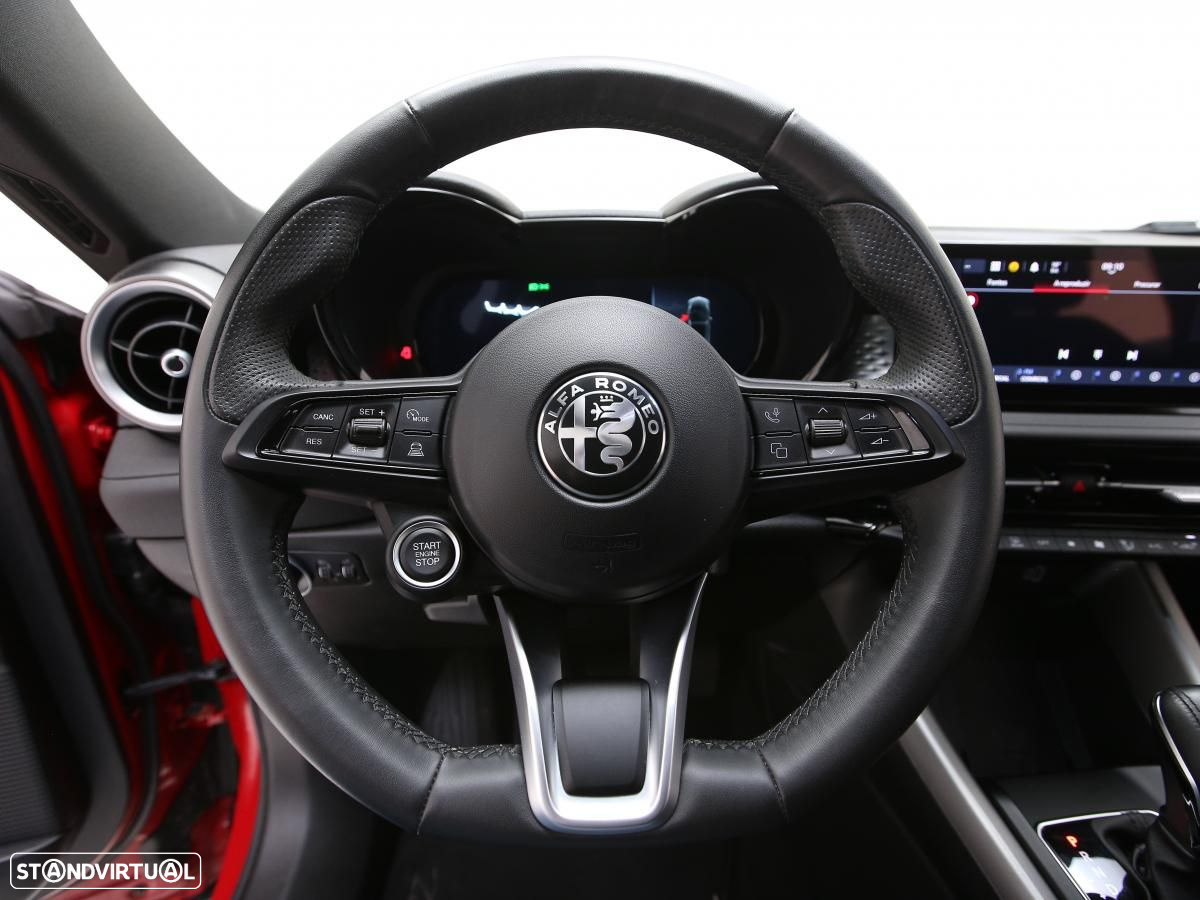 Alfa Romeo Tonale 1.3 Plug-In Hybrid Veloce e-AWD - 23