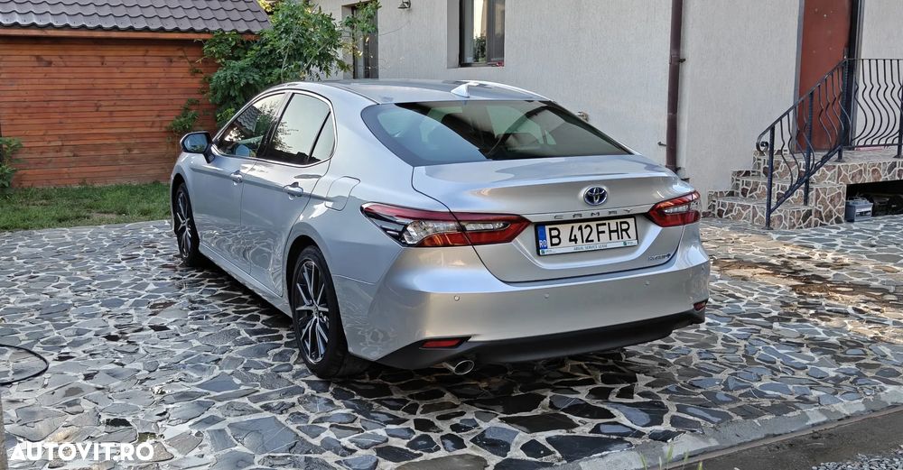 Toyota Camry 2.5 Dynamic - 3