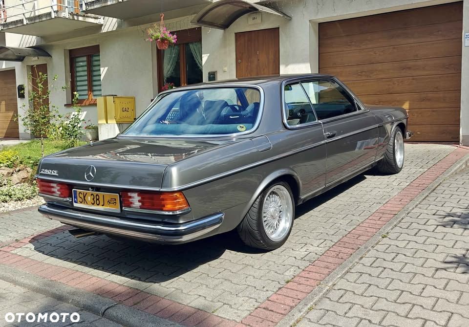 Mercedes-Benz W123 - 3