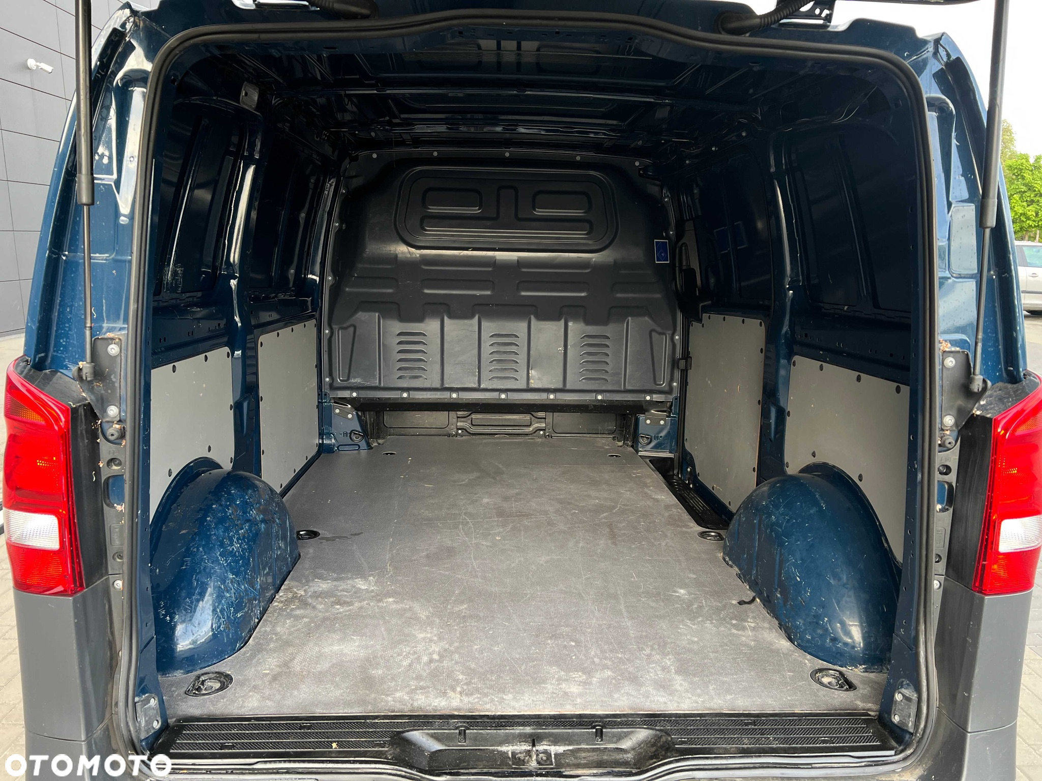 Mercedes-Benz VITO 109 - 18