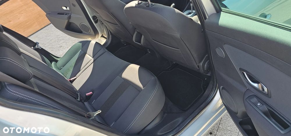 Renault Megane 2.0 140 CVT Dynamique - 6